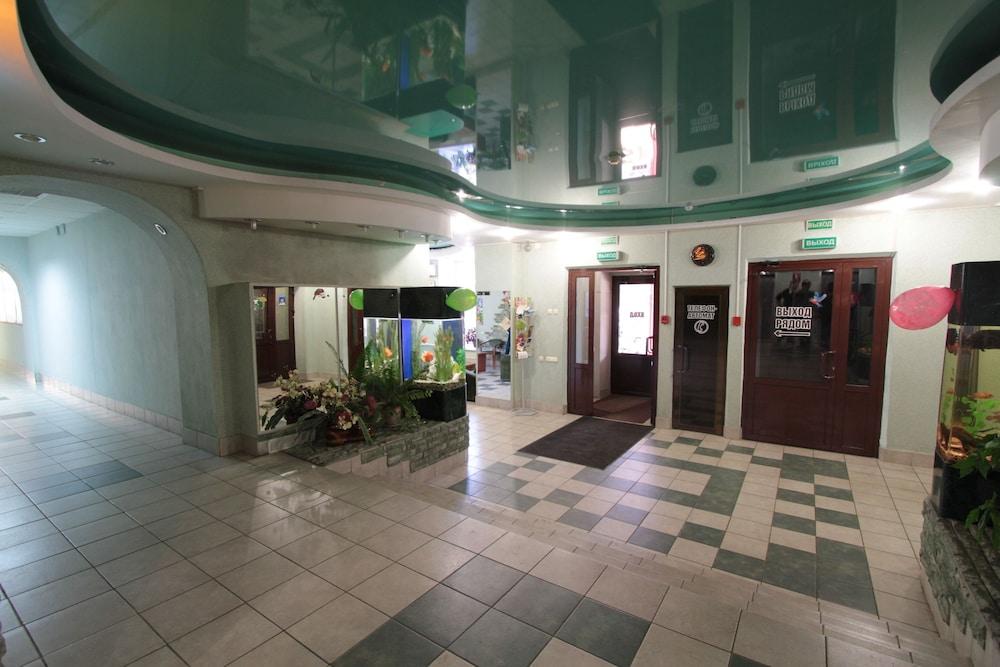 40 Let Pobedy Hotel Minsk Exterior foto